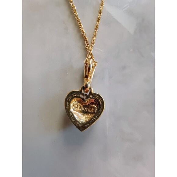 Vintage Monet Rhinestone And Gold Tone Heart Pendant Twist Chain Necklace - Picture 4 of 7